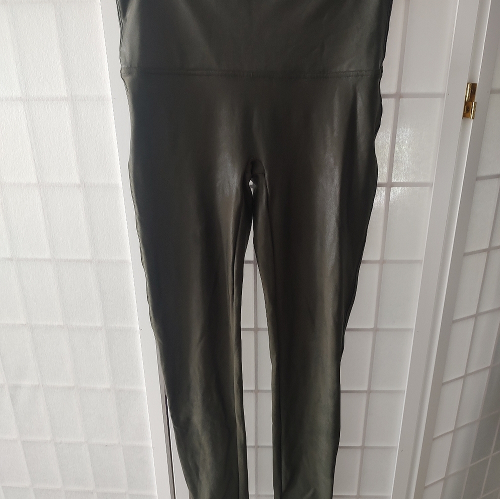 SPANX Women's Leggings - Olive Green Faux Leather